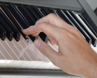 JOP_092715_DB_RaleighKeyboardHands2